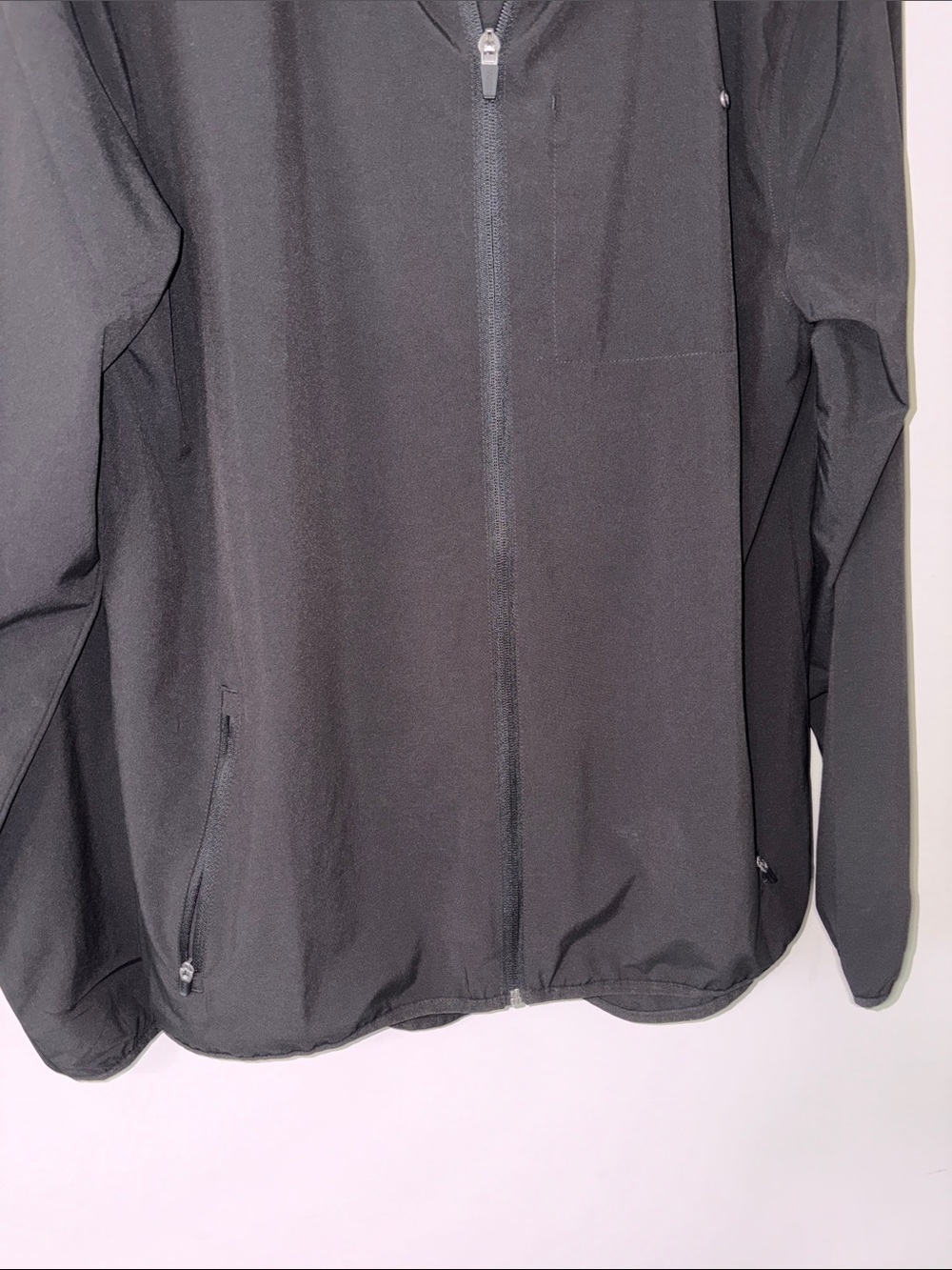 Vuori Outdoor Trainer Shell Black Mens Hooded Jacket Stretch Pockets Sz L - Picture 7 of 16